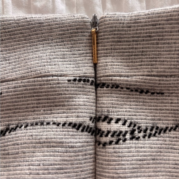 Hugo Boss Gray and Black Striped Pencil Skirt - Picture 9 of 10